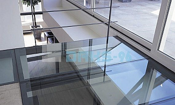 Стеклянный потолок на межэтажной площадке в Алматы. Готовые проекты ПерилаГлавСнаб