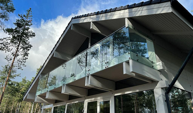 Стекло на точечных креплениях в Алматы. Готовые проекты ПерилаГлавСнаб