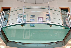 Стеклянные полы в квартире в Алматы. Готовые проекты ПерилаГлавСнаб - фото 11