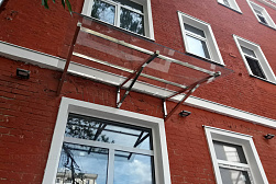 Козырьки и навесы на металлокаркасе в Алматы. Готовые проекты ПерилаГлавСнаб - фото 18