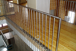 Перила и ограждения с вертикальным заполнением в Алматы. Готовые проекты ПерилаГлавСнаб - фото 18