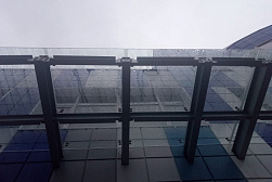 Стеклянные козырьки на спайдерах в Алматы. Готовые проекты ПерилаГлавСнаб - фото 10