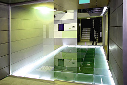 Стеклянные полы в Алматы. Готовые проекты ПерилаГлавСнаб - фото 14