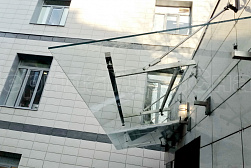 Козырьки и навесы на металлокаркасе в Алматы. Готовые проекты ПерилаГлавСнаб - фото 9